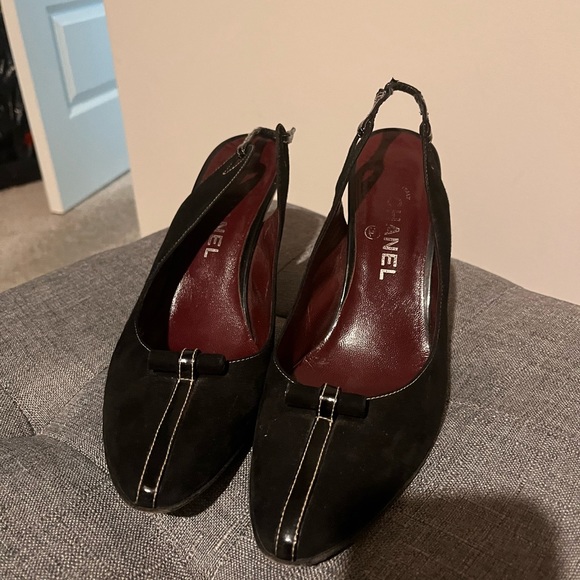 Chanel suede heel - Picture 1 of 10